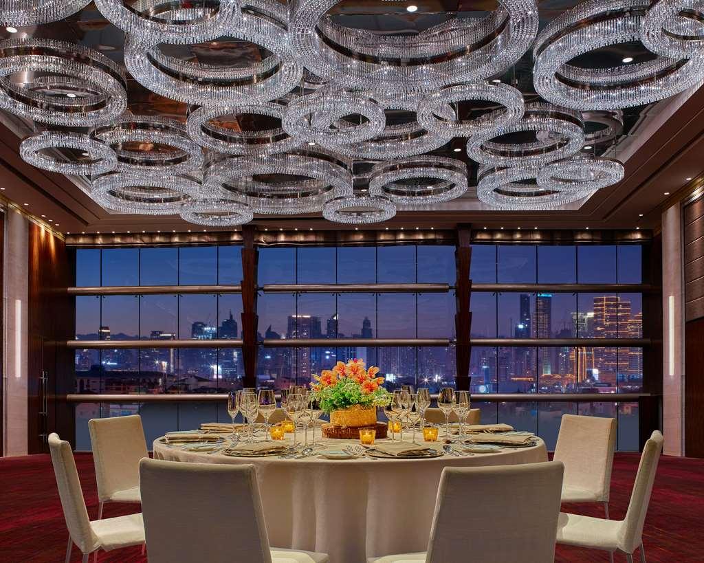 מלון טאגיג Grand Hyatt Manila מראה פנימי תמונה